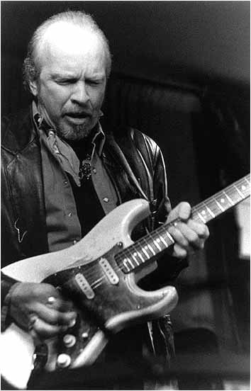 Dave Alvin